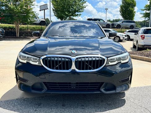 Used 2019 BMW 330i Sedan w/ Convenience Package RWD image 2
