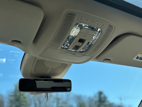 Used 2020 Mercedes-Benz GLE 350 4MATIC image 35