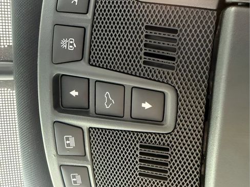 Used 2019 Ford Expedition XLT w/ Equipment Group 202A image 30