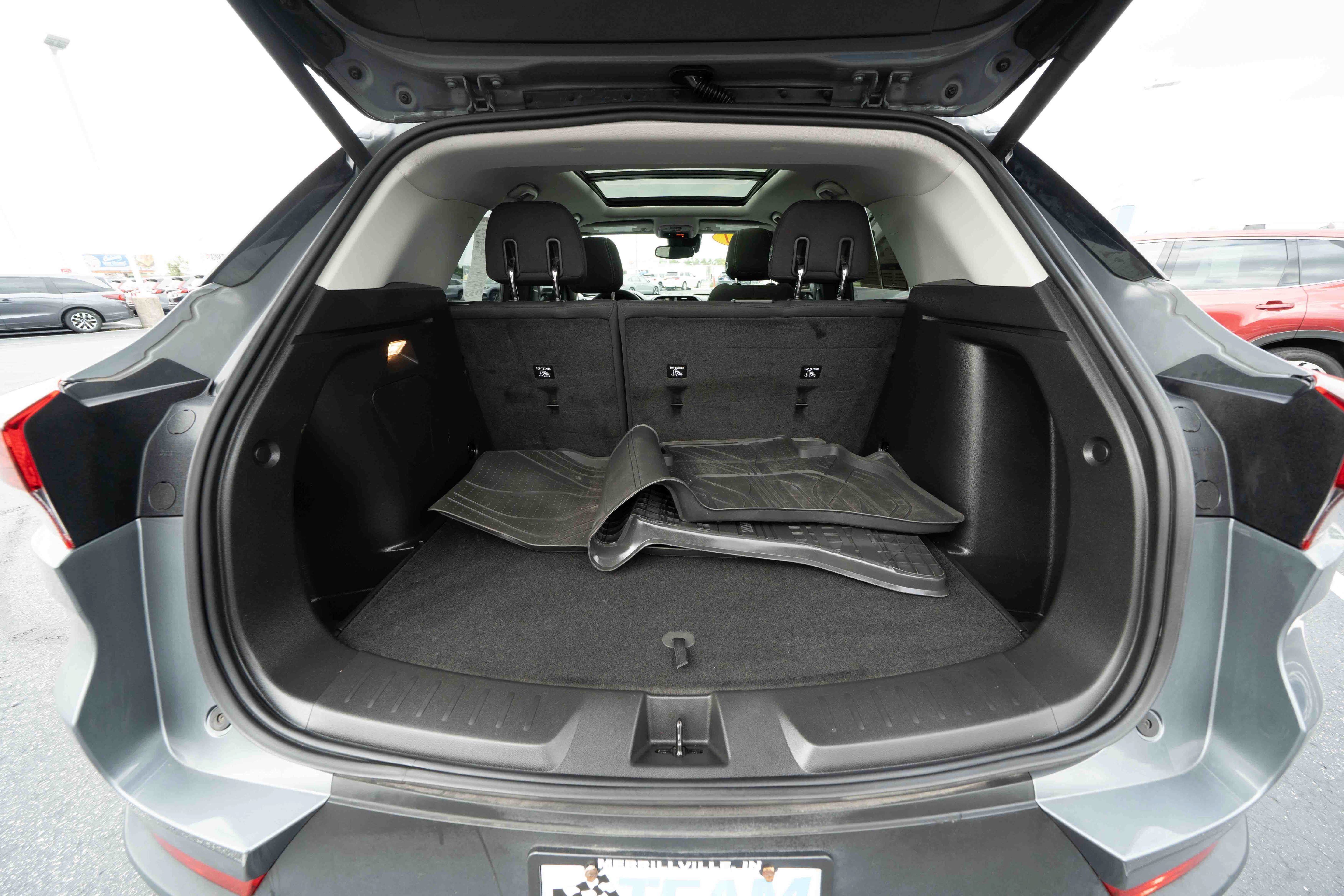 Used 2021 Chevrolet TrailBlazer LT w/ Sun and Liftgate Package FWD image 28