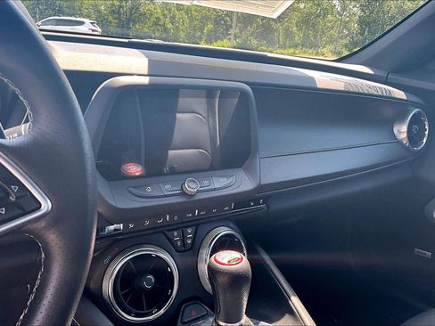 Used 2016 Chevrolet Camaro SS RWD image 22