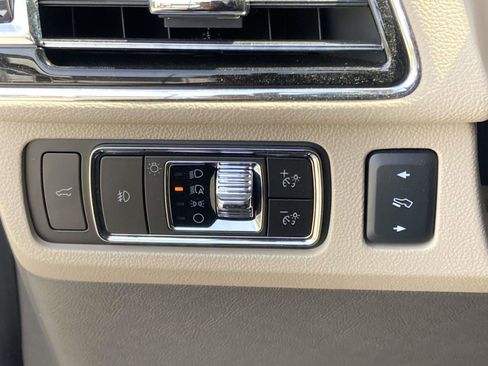 Certified 2024 Lincoln Navigator L Reserve AWD/4WD image 31
