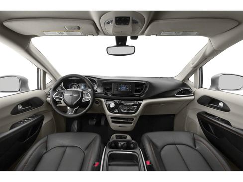 Used 2018 Chrysler Pacifica Touring-L w/ Premium Audio Group FWD image 5