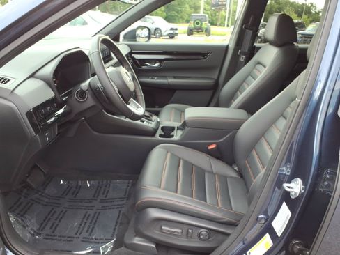 Certified 2025 Honda CR-V Sport Touring image 4