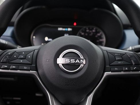 New 2025 Nissan Versa SV w/ Trunk Package image 9