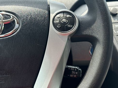 Used 2015 Toyota Prius Three w/ Solar Roof Package FWD image 18