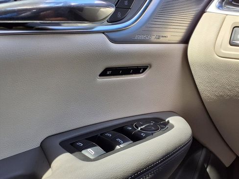 Certified 2023 Cadillac XT6 Premium Luxury image 32