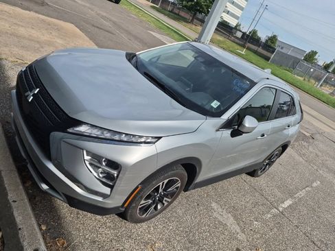 Used 2025 Mitsubishi Eclipse Cross SE AWD/4WD image 3
