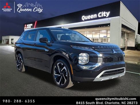 New 2025 Mitsubishi Outlander SE image 1
