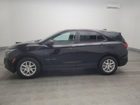 Used 2023 Chevrolet Equinox LS FWD image 2