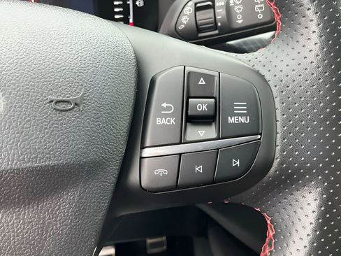 Used 2023 Ford Escape ST-Line w/ Equipment Group 301A image 30