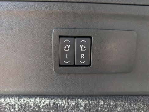 Used 2025 Cadillac Escalade IQ Sport 2 image 20