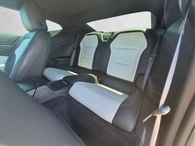 Used 2016 Chevrolet Camaro SS RWD image 17