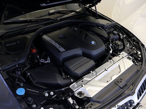 Certified 2025 BMW 330i xDrive Sedan AWD/4WD image 33