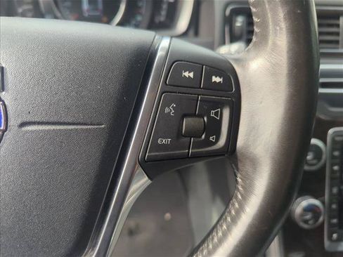 Used 2016 Volvo XC70 T5 Platinum w/ Climate Package FWD image 15