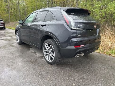 Used 2023 Cadillac XT4 Sport AWD/4WD image 3