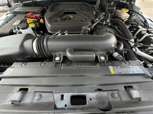 Used 2025 Jeep Wrangler Sport image 25