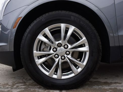 New 2025 Cadillac XT5 Luxury image 17