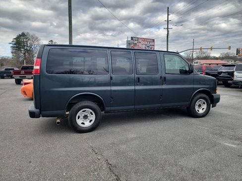 Used 2017 Chevrolet Express 2500 LS image 5