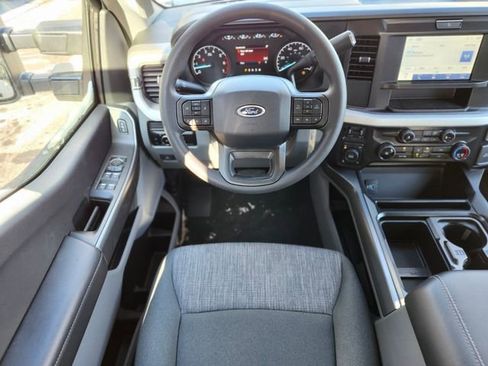 New 2026 Ford F250 XLT w/ FX4 Off-Road Package image 13