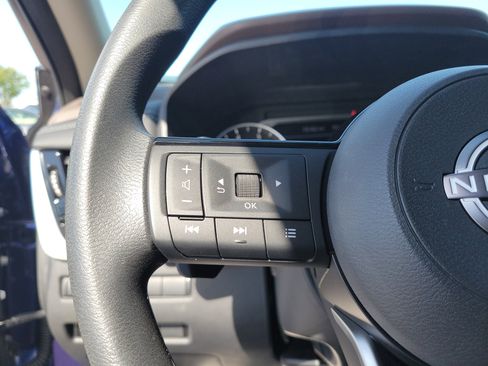 Certified 2022 Nissan Rogue SV FWD image 20