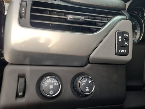 Used 2020 Chevrolet Tahoe LT image 37