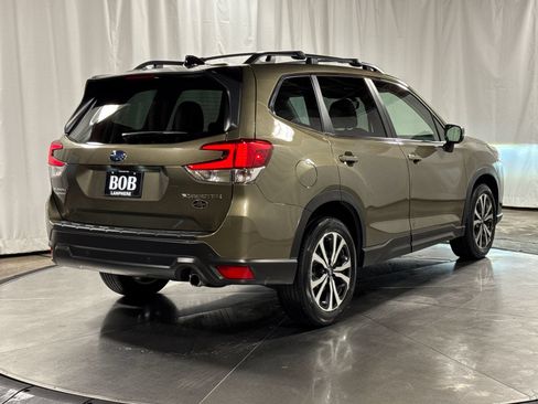 Used 2024 Subaru Forester Limited w/ Convenience Package AWD/4WD image 10