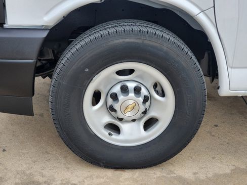 New 2025 Chevrolet Express 2500 w/ Driver Convenience Package image 16