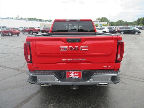 Used 2021 GMC Sierra 1500 SLT w/ SLT Premium Plus Package AWD/4WD image 8