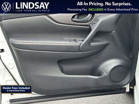 Used 2018 Nissan Rogue Sport S FWD image 9