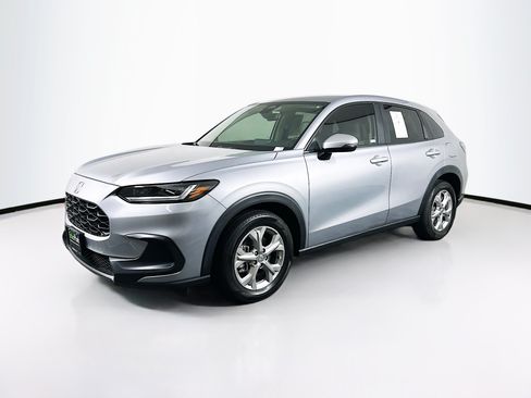 Used 2025 Honda HR-V LX image 3