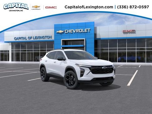 New 2026 Chevrolet Trax LT w/ Driver Confidence Package FWD image 1