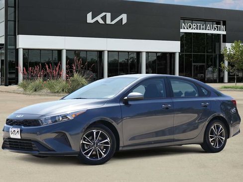 Certified 2024 Kia Forte LXS FWD image 1