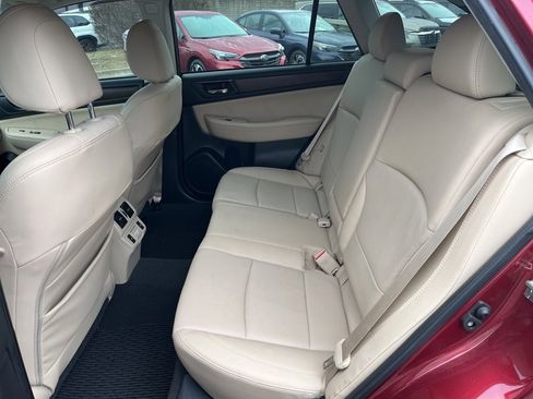 Used 2018 Subaru Outback 2.5i Limited image 10