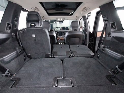 Certified 2023 Volvo XC90 B6 Plus w/ Protection Package Premier image 26