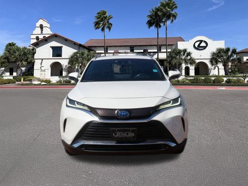 Used 2021 Toyota Venza Limited image 6