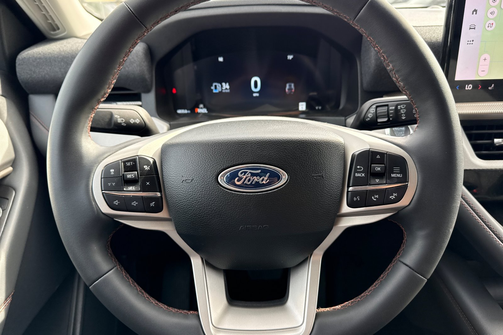 Used 2026 Ford Explorer Active RWD image 24