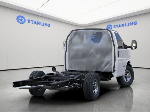 New 2026 Chevrolet Express 3500 w/ Power Convenience Package RWD image 4