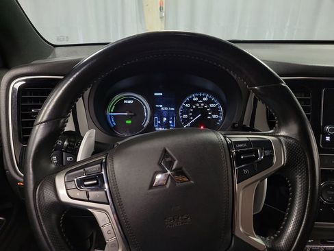 Used 2019 Mitsubishi Outlander GT AWD/4WD image 15