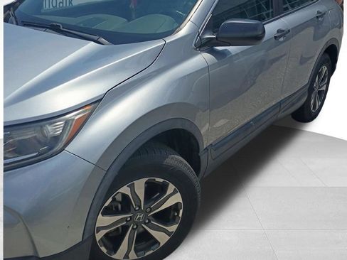 Used 2017 Honda CR-V LX image 5