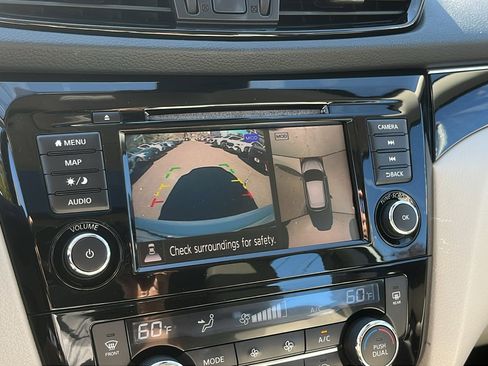 Used 2019 Nissan Rogue Sport SL w/ Premium Package image 18