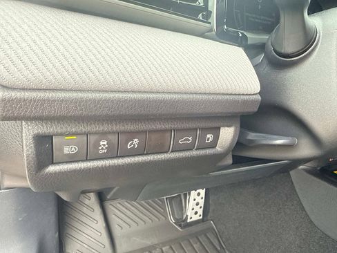 New 2026 Toyota Camry SE FWD image 28