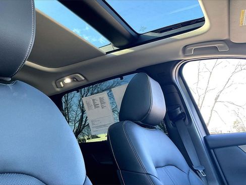 Certified 2024 MAZDA CX-90 Plug-In Hybrid w/ Premium Pkg image 22