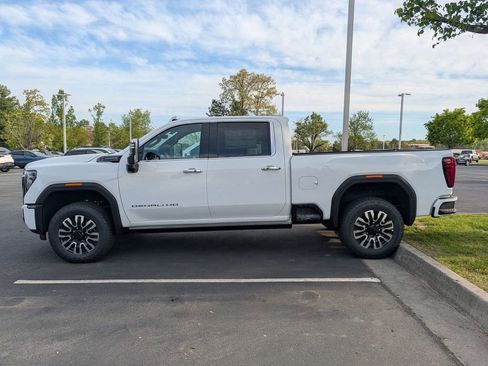 New 2026 GMC Sierra 2500 Denali Ultimate image 5