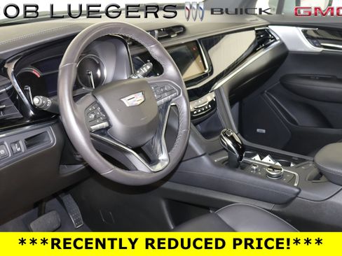 Certified 2025 Cadillac XT6 Premium Luxury FWD image 10