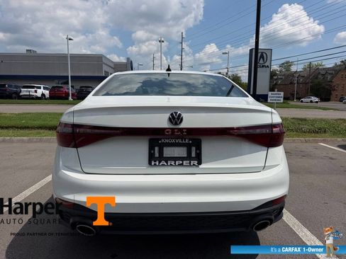 Used 2025 Volkswagen Jetta GLI Autobahn FWD image 4