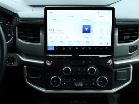 Used 2022 Ford Expedition XLT image 8