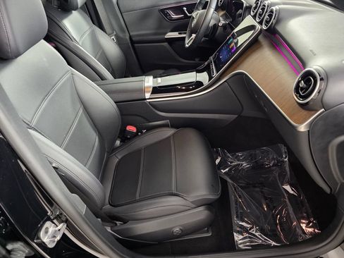 Certified 2025 Mercedes-Benz GLC 300 image 25