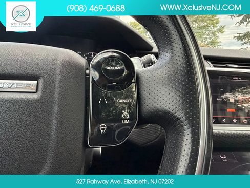 Used 2018 Land Rover Range Rover Velar R-Dynamic SE AWD/4WD image 13