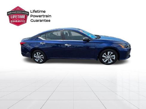 Certified 2024 Nissan Altima 2.5 S FWD image 7